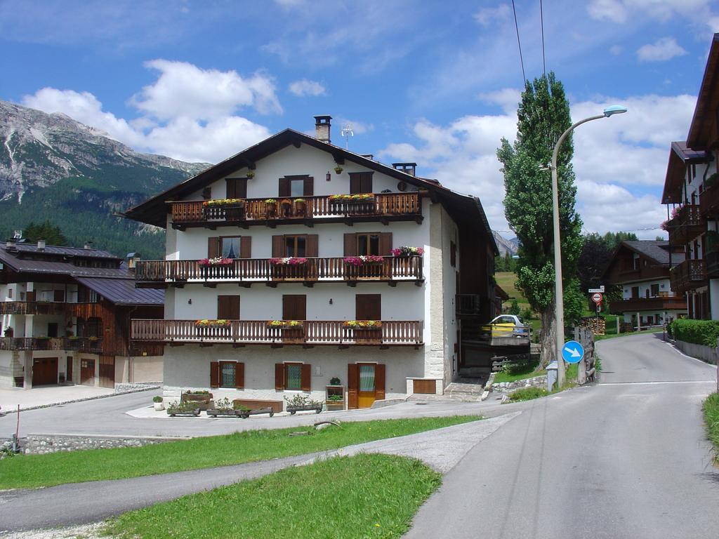 Daniela Apartment Cortina dʼAmpezzo Exteriér fotografie